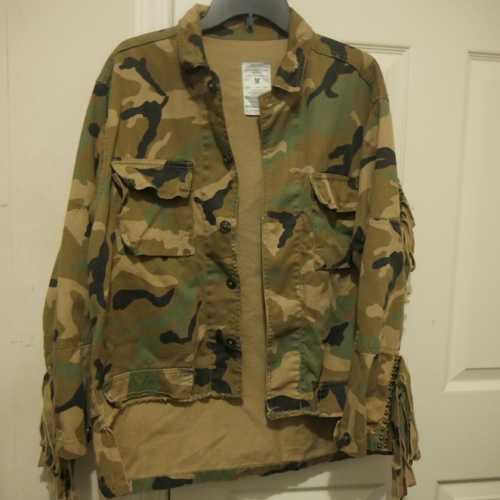 Zara woman camouflage jacket